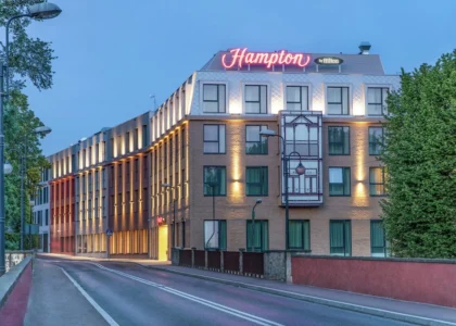 Hampton by Hilton